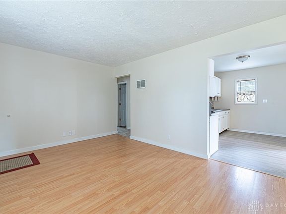 3rd image of 3104 Ogden Dr