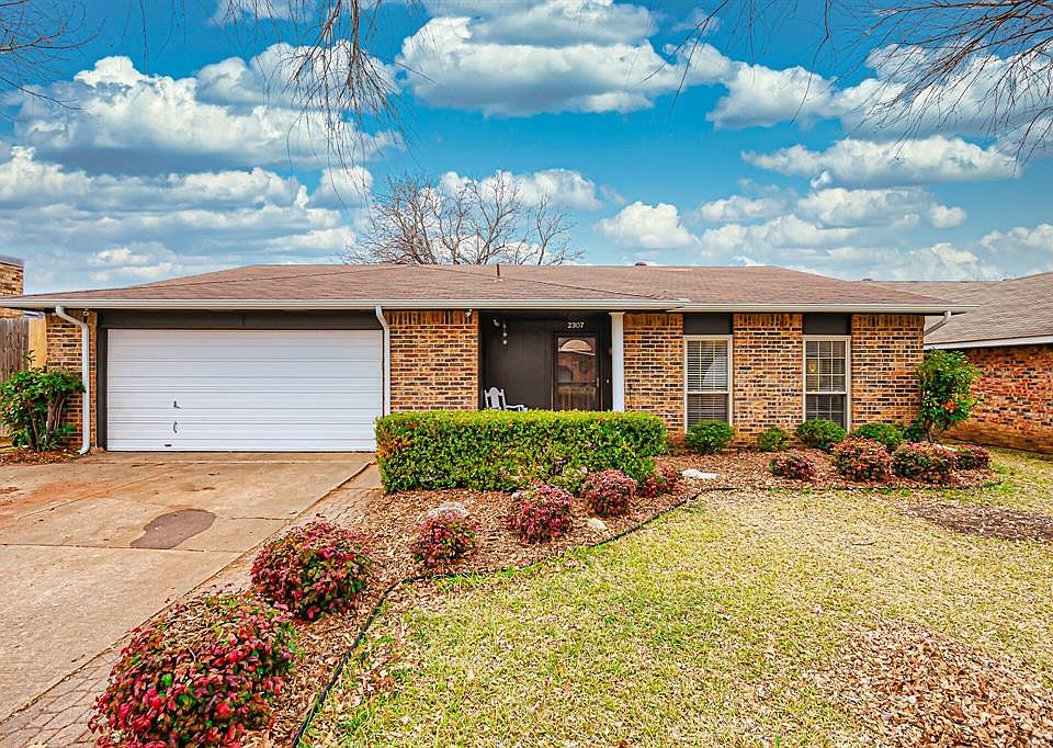 1st image of 2307 Pennington Dr
