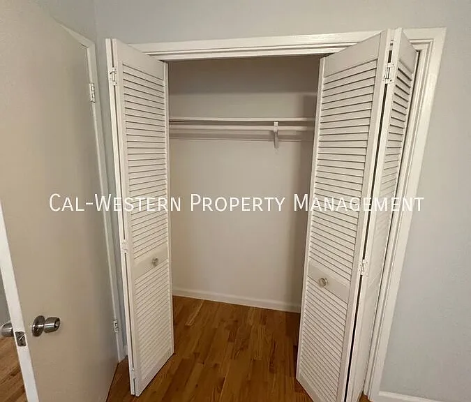 250 Palo Alto Ave #1 — Photo 6
