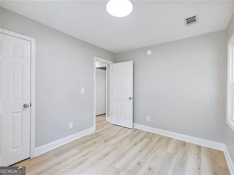 2862 Argyle Dr NW — Photo 16
