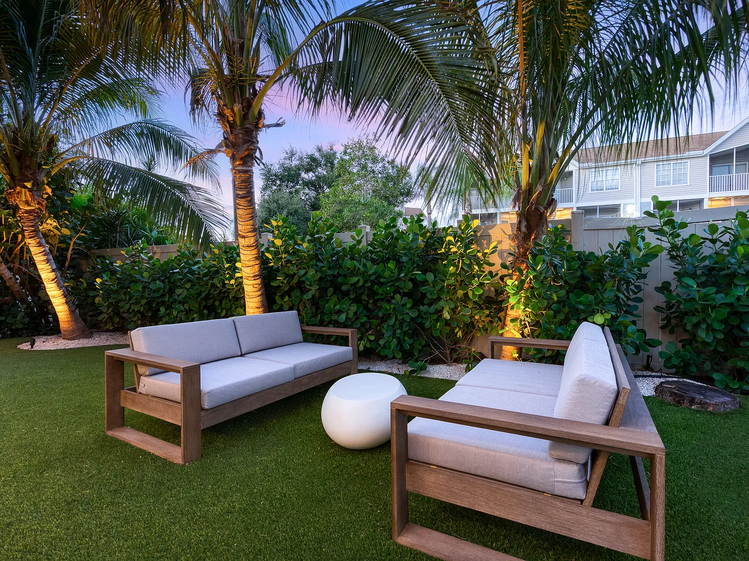 1 bed, 698 sqft, $3,500 — Photo 3