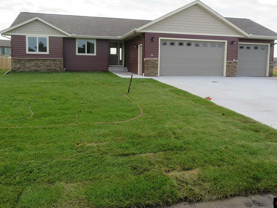 1st image of 79 Balsam Ln