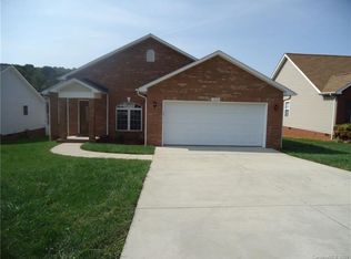 1599 Mayfair Dr, Conover, NC 28613