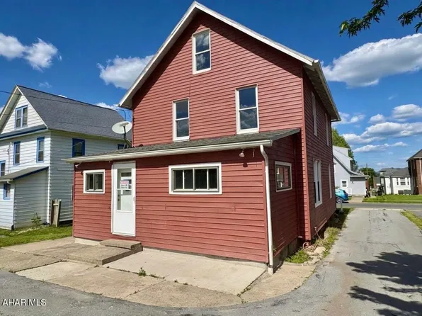 115 Pearl St, Lock Haven, PA 17745