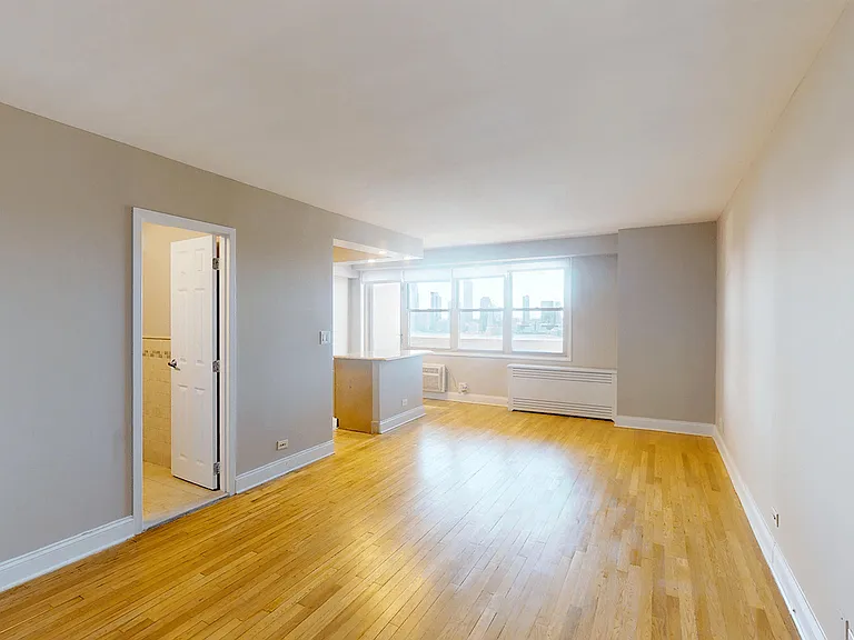 80 N Moore St #8034H — Photo 3