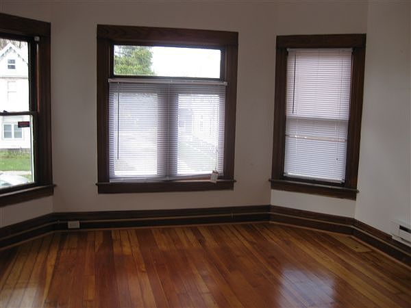 Apt #3 Living Room (windows)
