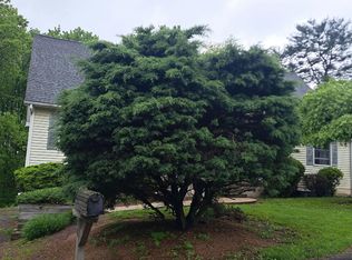 46 York Farm Rd, Pottsville, PA 17901