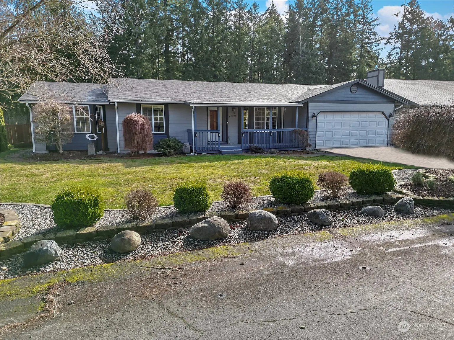24905 37 Avenue E photo 1