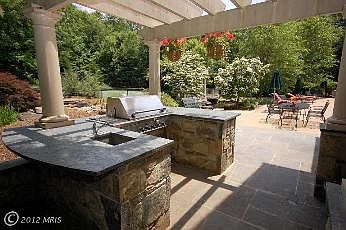 5th image of 10104 Harewood Ct