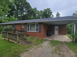 1508 Holladay Rd, Cookeville, TN 38506