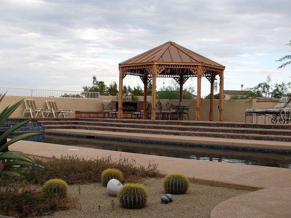 Gazebo and Outdoor Kitchen