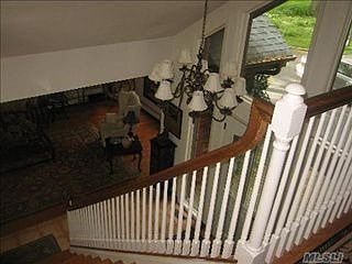 3rd image of 20 Grassy Pond Dr