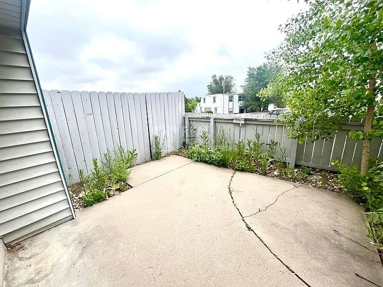 3005 E Fountain Blvd — Photo 14