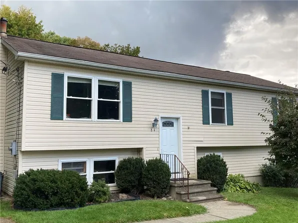 84 Brook St, Lincoln, RI 02838