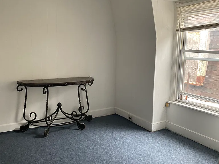 4825 Cedar Ave #3 — Photo 1