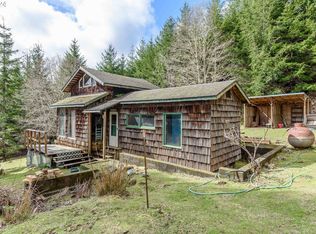 60398 Foxglove Rd, Coos Bay, OR 97420