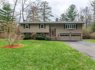 42 Westridge Dr, Avon, CT 06001