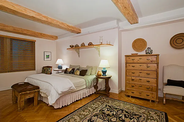 Sold by CitiSuites International Realty | media 11