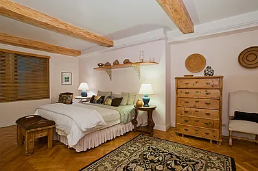 Sold by CitiSuites International Realty