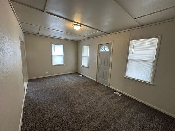2nd image of 501 G St NE