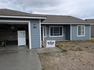 459 Cardinal Pl, Umatilla, OR 97882