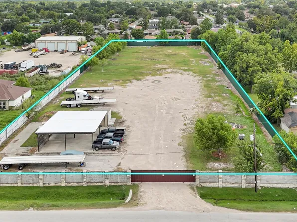 4415 Mooney Rd, Houston, TX 77093