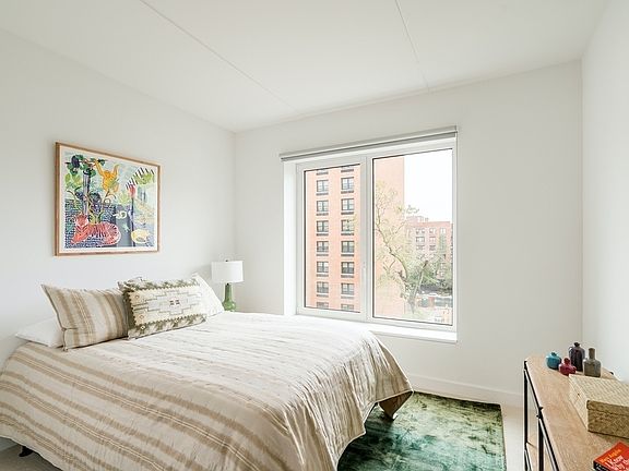 4th image of 350 Clarkson Ave APT 619