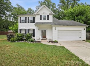 226 Misty Arbor Ln, Mooresville, NC 28117