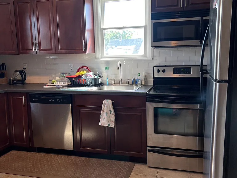 317 Bedford Ave #201 — Photo 5