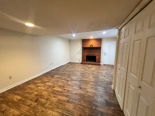 6271 Woodrun Dr, Jackson, MS 39211