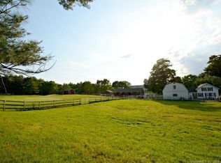 11 Mashapaug Rd, Union, CT 06076