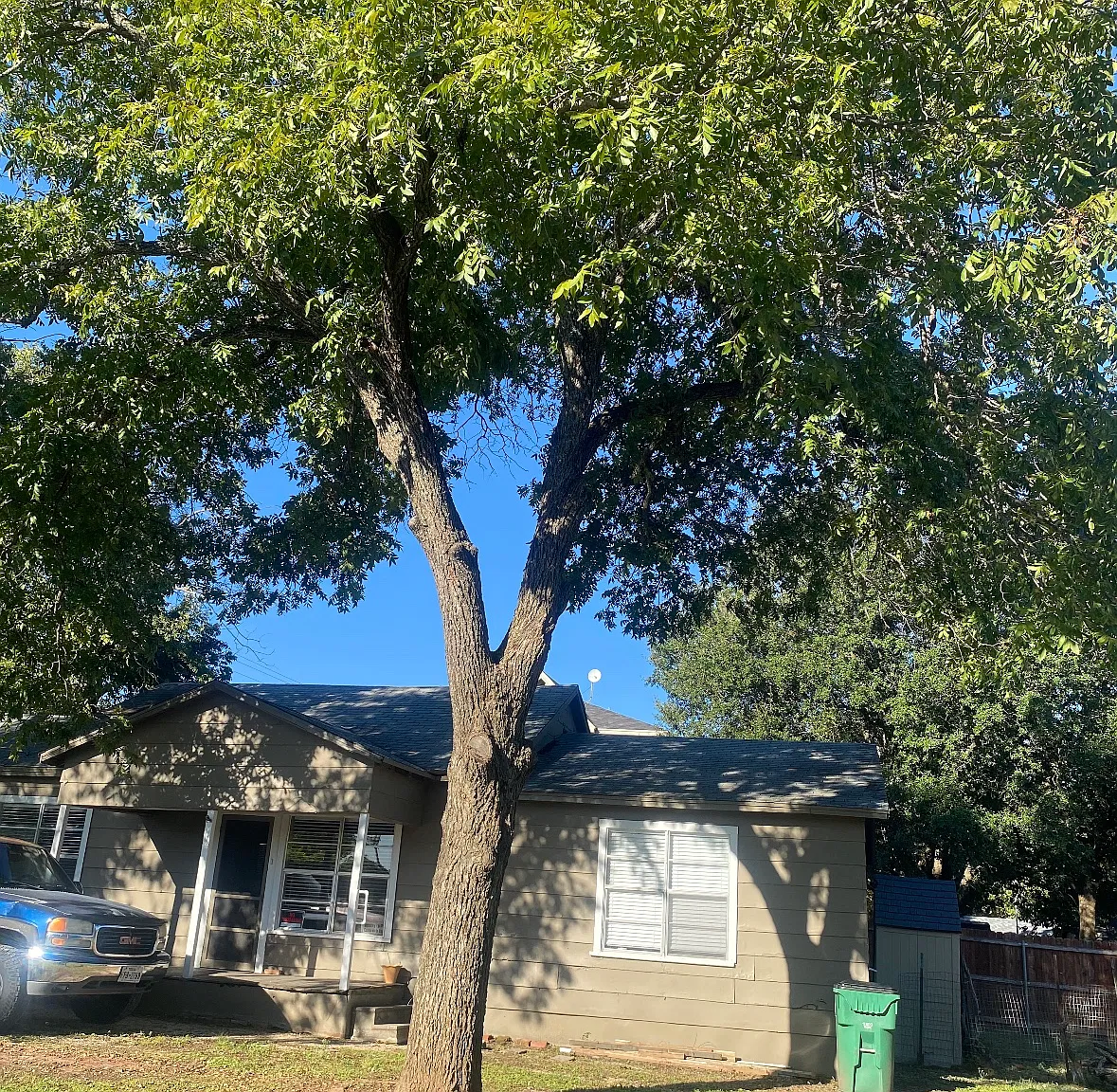 2 bed, 1068 sqft, $1,400 — Photo 1