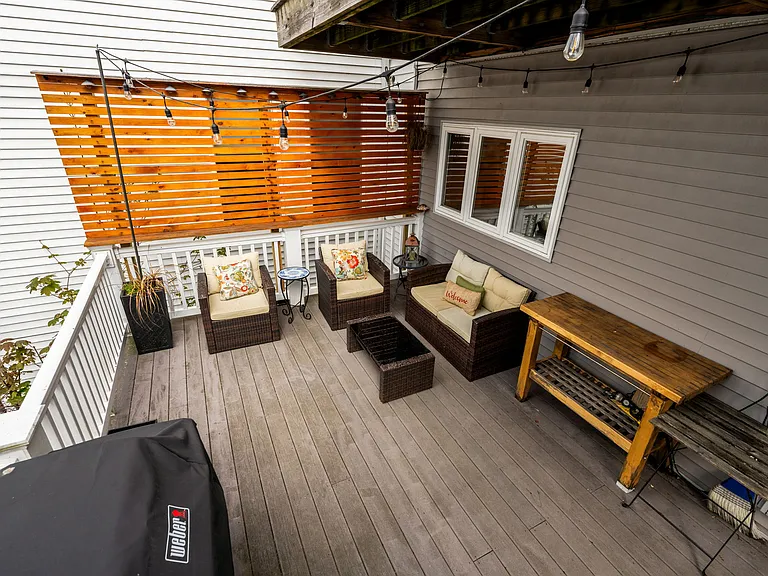 417 E 7th St #1 — Photo 28