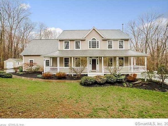 2nd image of 26 Sherwood Ln