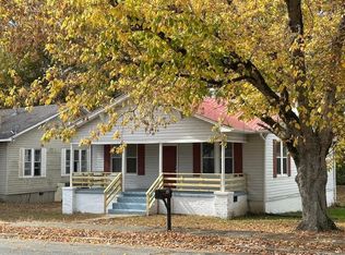 508 Pennsylvania Ave, Etowah, TN 37331