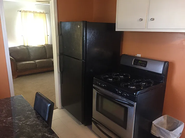 816 Georgia Ave — Photo 4