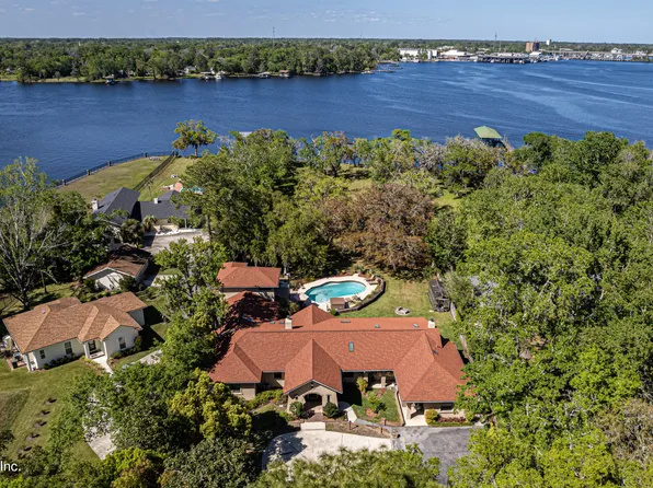 4401 ORTEGA FARMS Circle, Jacksonville, FL 32210