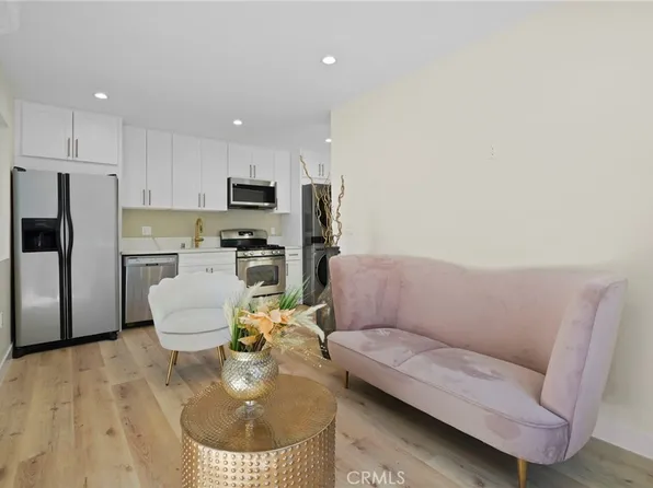 21703 Costanso, Woodland Hills, CA 91364