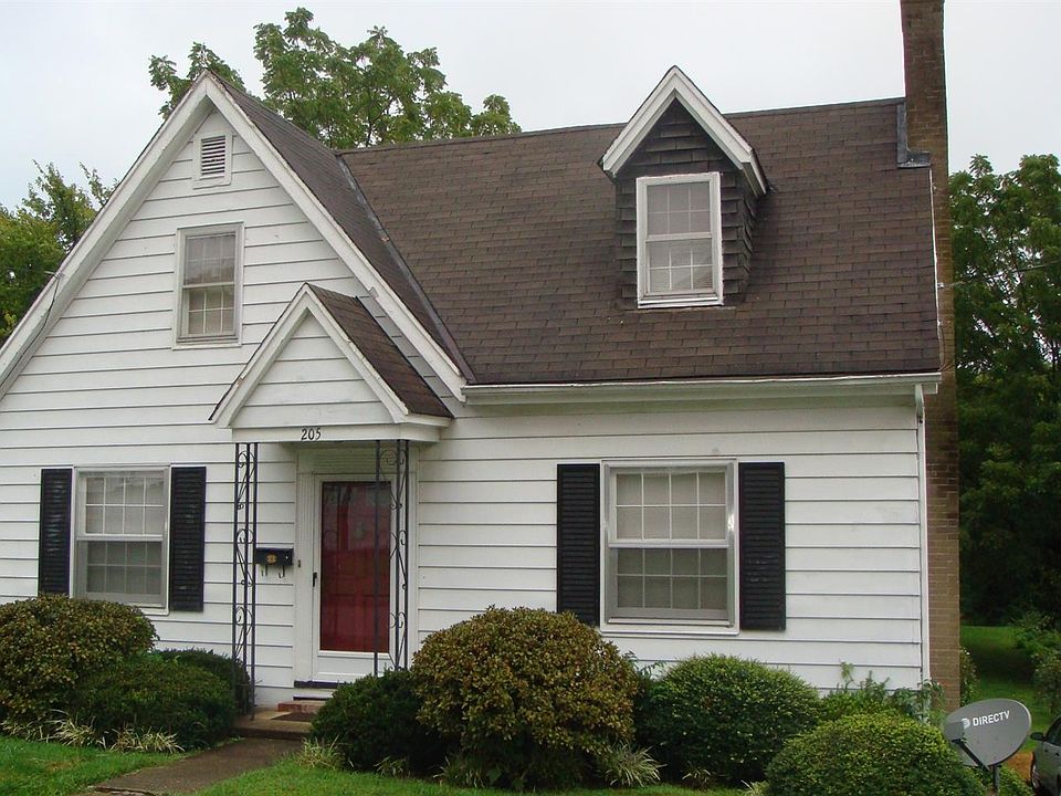 1st image of 205 Winn St
