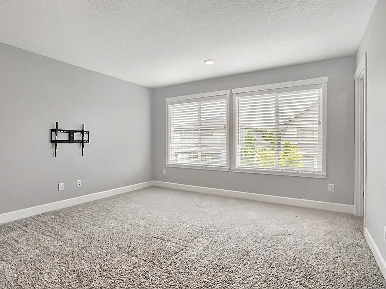 5210 NE 133rd St — Photo 23