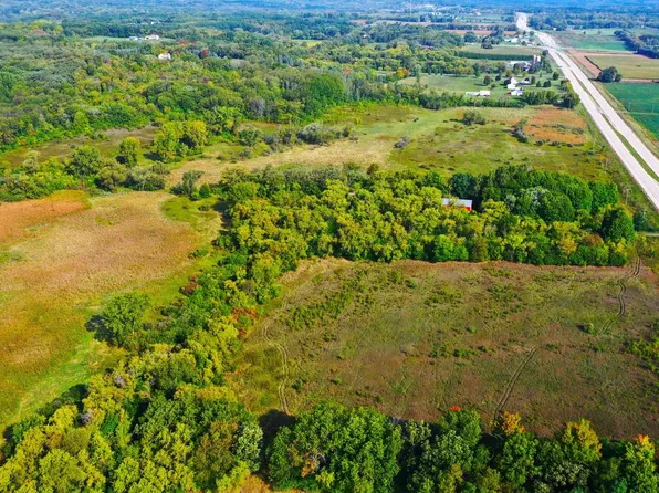 W300S7289 HIGHWAY 83, Mukwonago, WI 53149