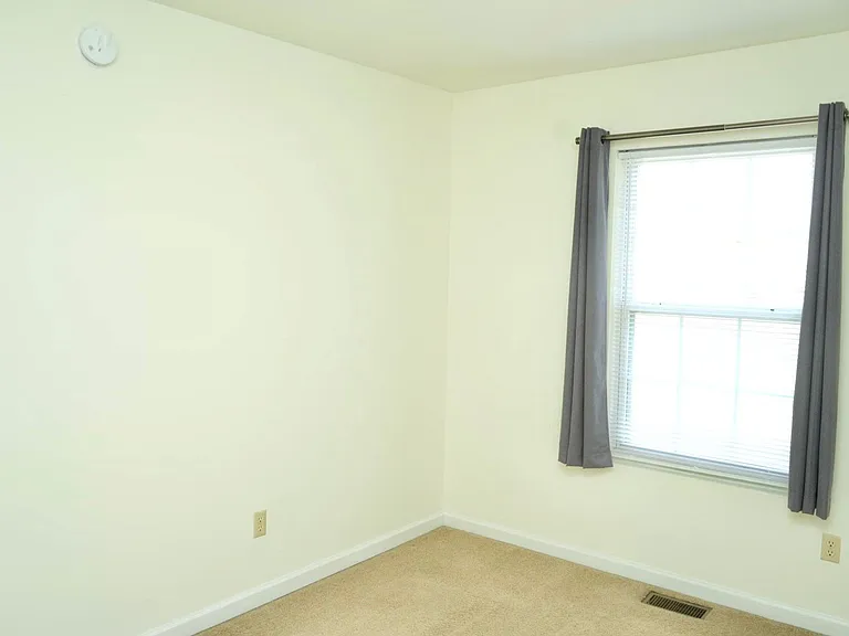 111 Darien Ter — Photo 24