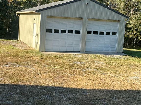 2nd image of 634 Phoebe Pond Rd