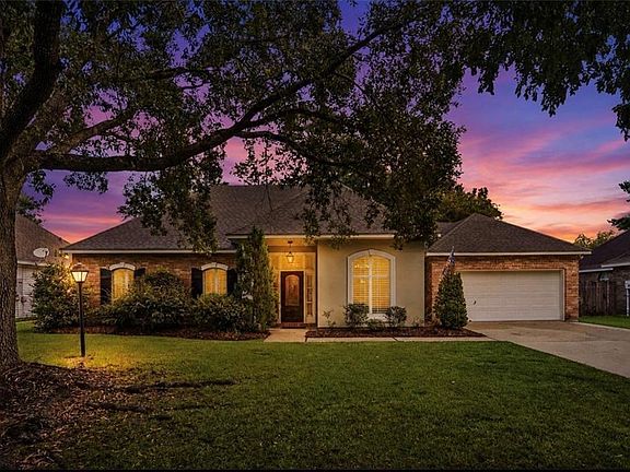 3rd image of 2043 Timbercreek Ln