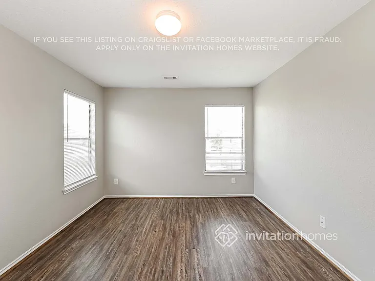 29430 Legends Bluff Dr — Photo 11