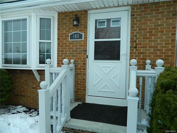 2nd image of 180 Nokomis Pkwy