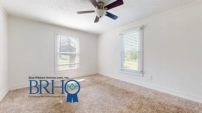 3213 Shields Ave — Photo 15