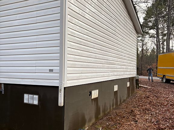 4th image of 300 Oak Hill Dr #27