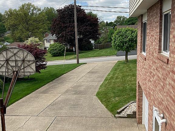 Flat, concrete driveway