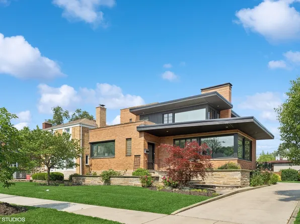 9333 S Oakley Ave, Chicago, IL 60643